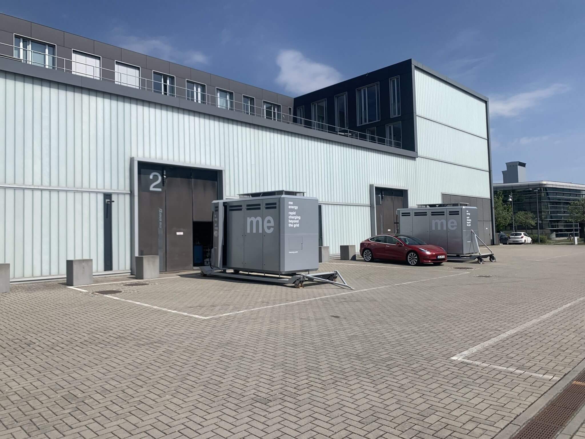 2 Rapid Charger 150 vor der Auslieferung