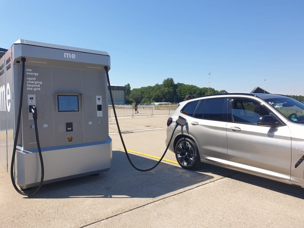 me energy Ladestation auf dem Flughafen Tegel
